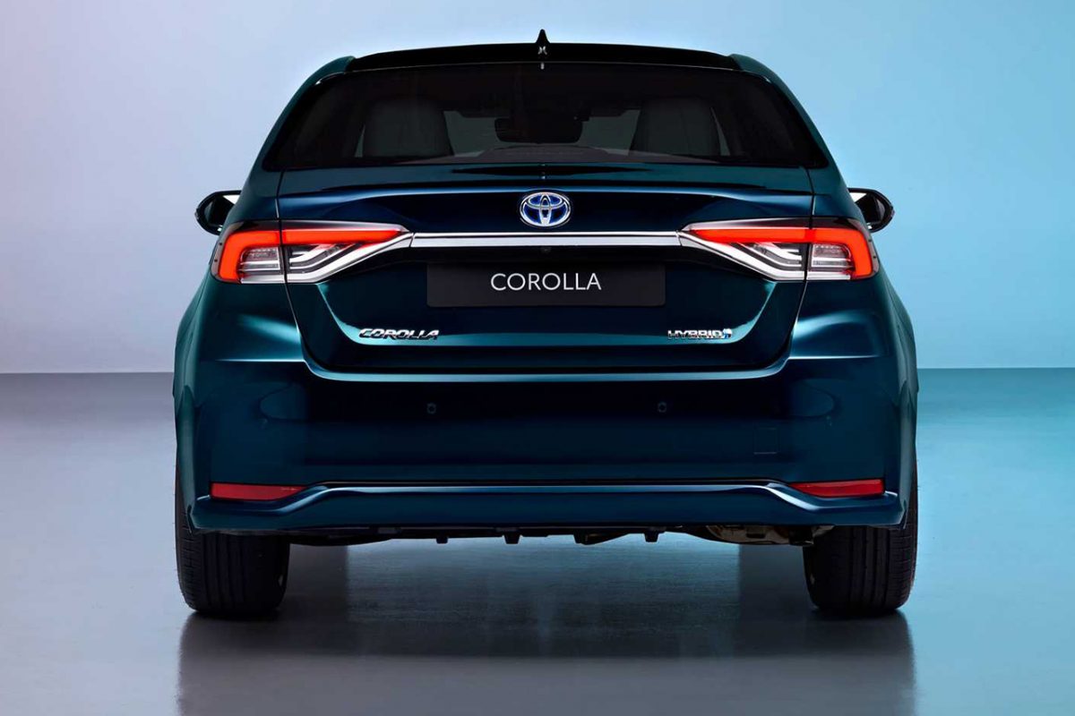 Toyota Corolla 2024 sedan híbrido será mais econômico que o atual