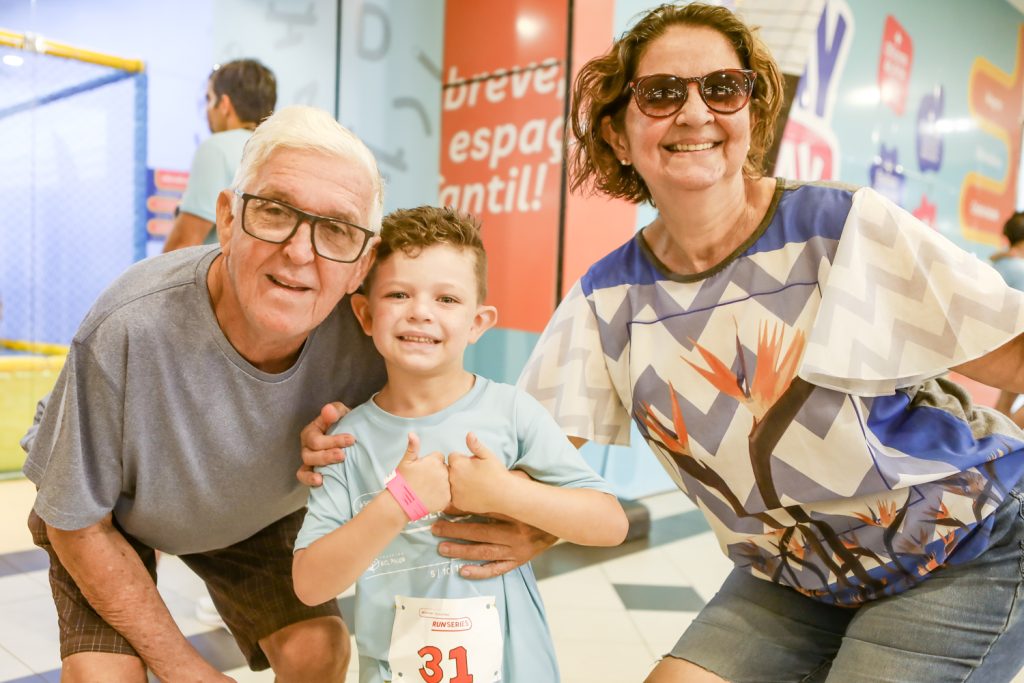 
				Ocian Nogueira, Artur Abreu e Regiane Nogueira    
				