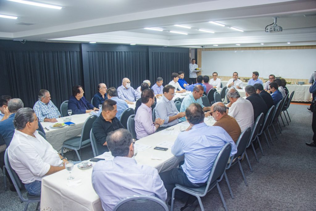Palestra Com Salmito Filho Para O Amigos Em Acao (2)