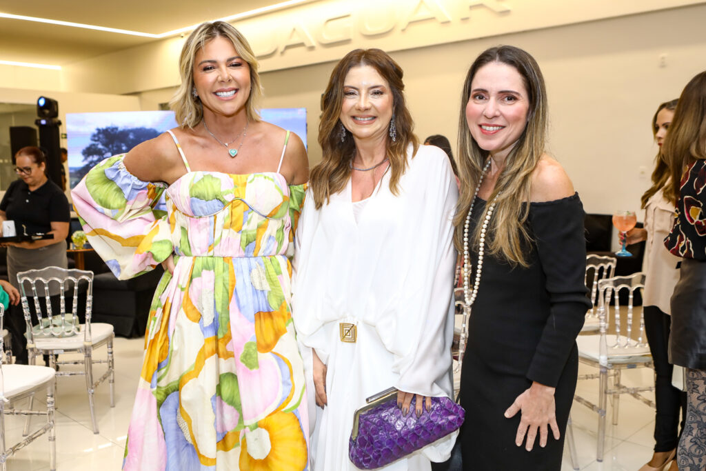 Patricia Dias, Emilia Buarque E Agueda Muniz (1)