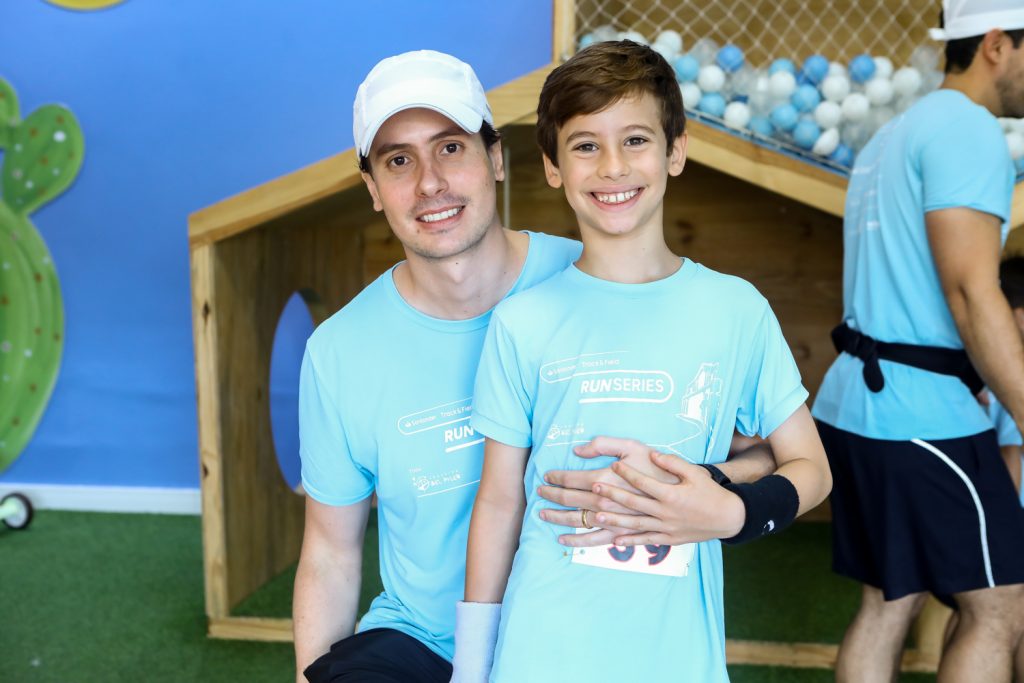 
				Rafael e Mateus Gentil    
				