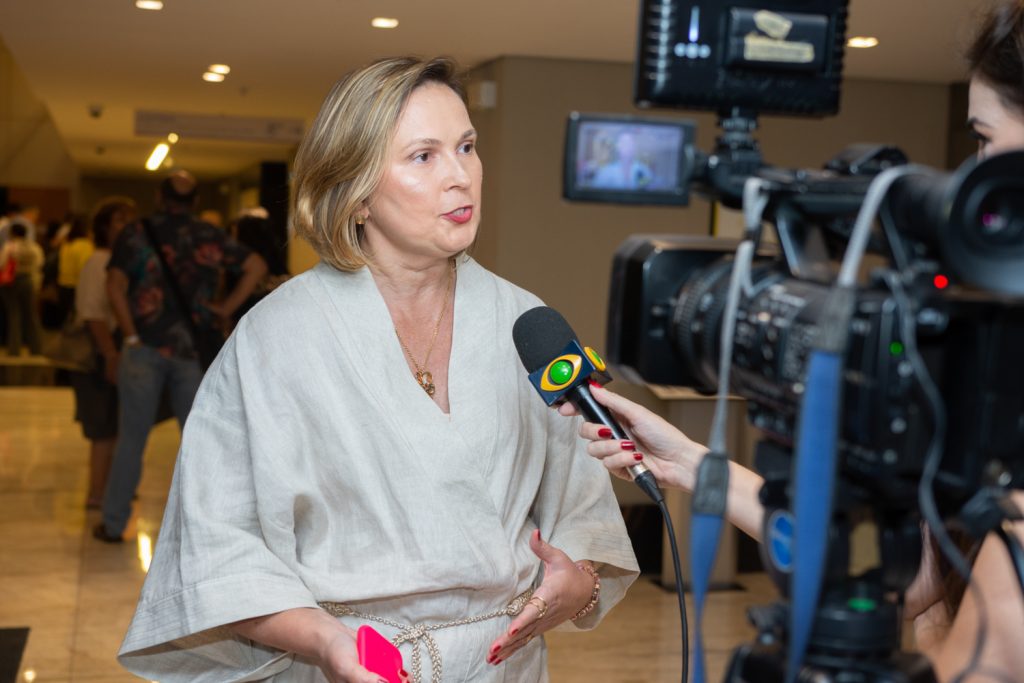 Renata Paula Santiago (2)