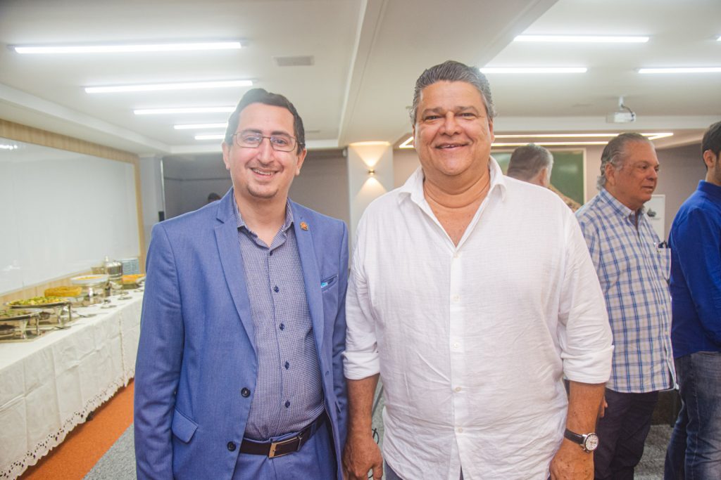 Roberto Victor E Colombo Cialdini