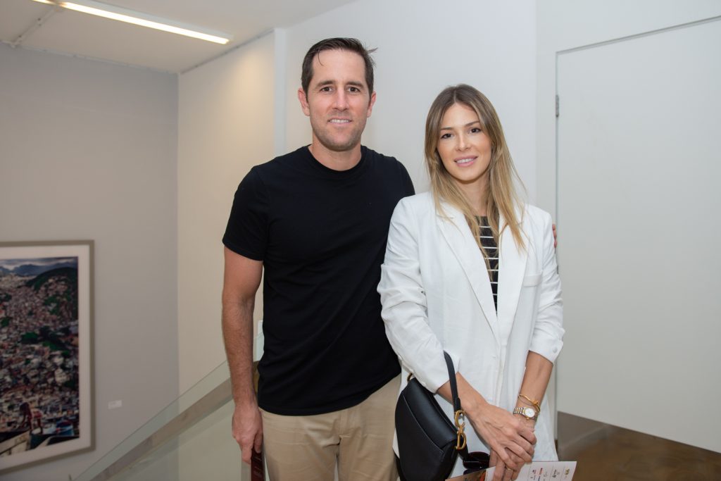 Rodrigo Queiroz Frota E Bruna Waleska (2)