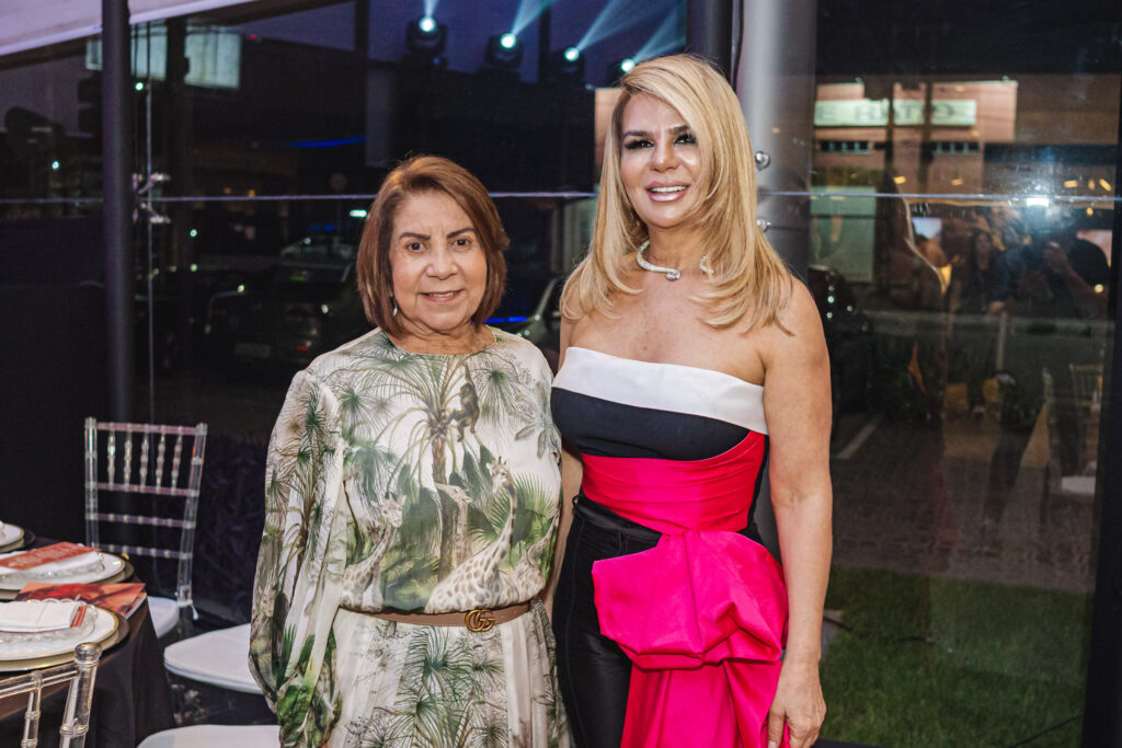 Rosas Carvalho E Rejane Oliveira