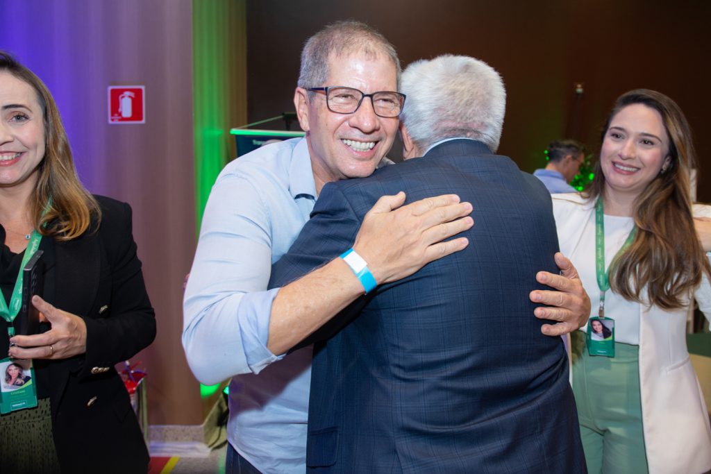 
				Severino Ramalho Neto e Deusmar Queirós    
				