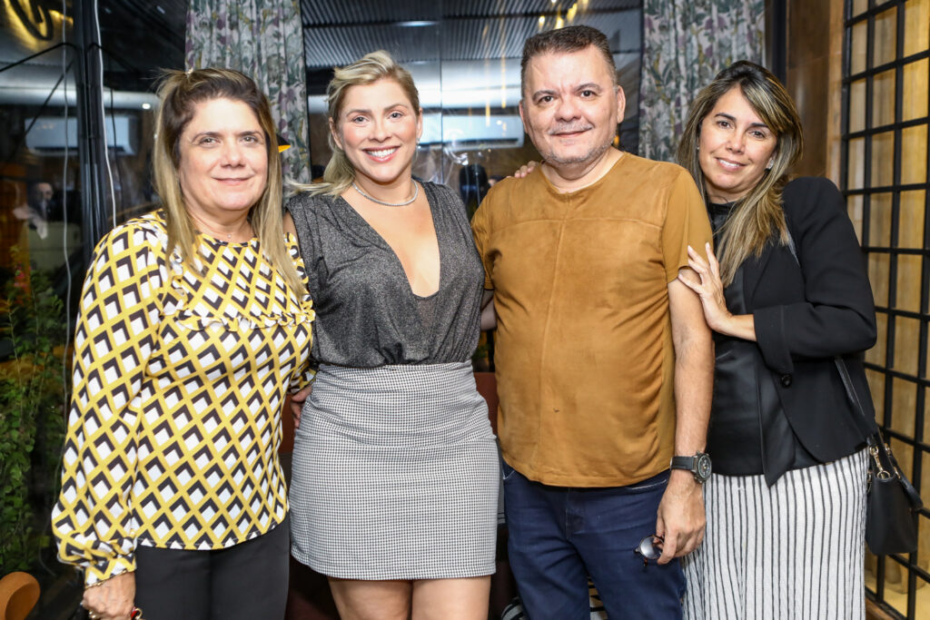 
				Silvania Albuquerque, Genice Brandão, Omar Albuquerque e Aguaira Aguiar 
				