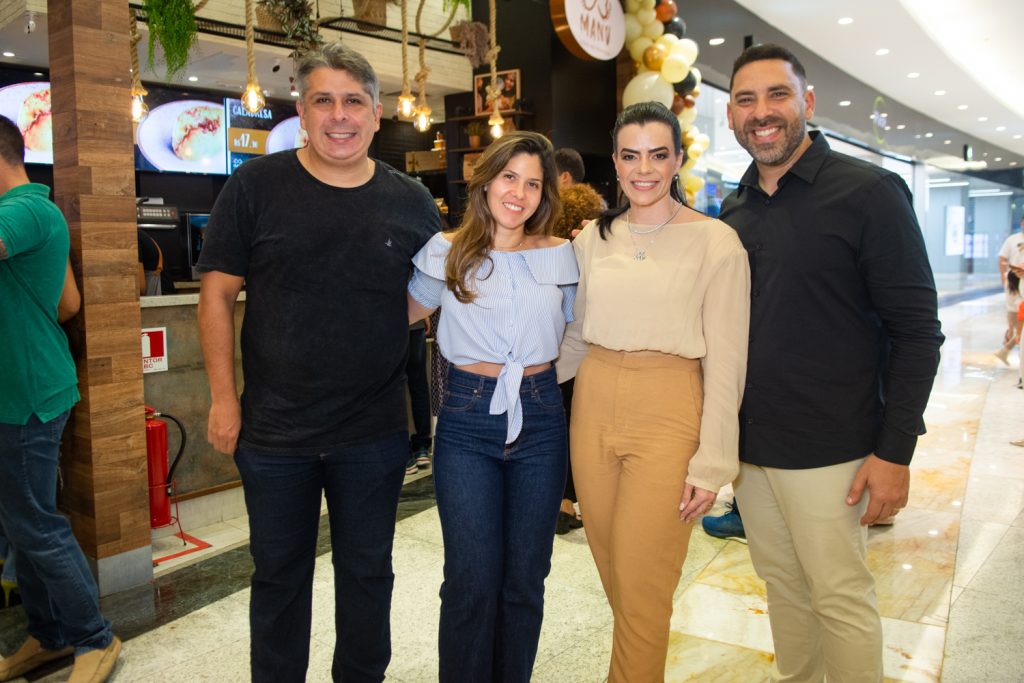 Thiago Bezerra, Magda Barcelar, Manu E Nagib Acário (1)