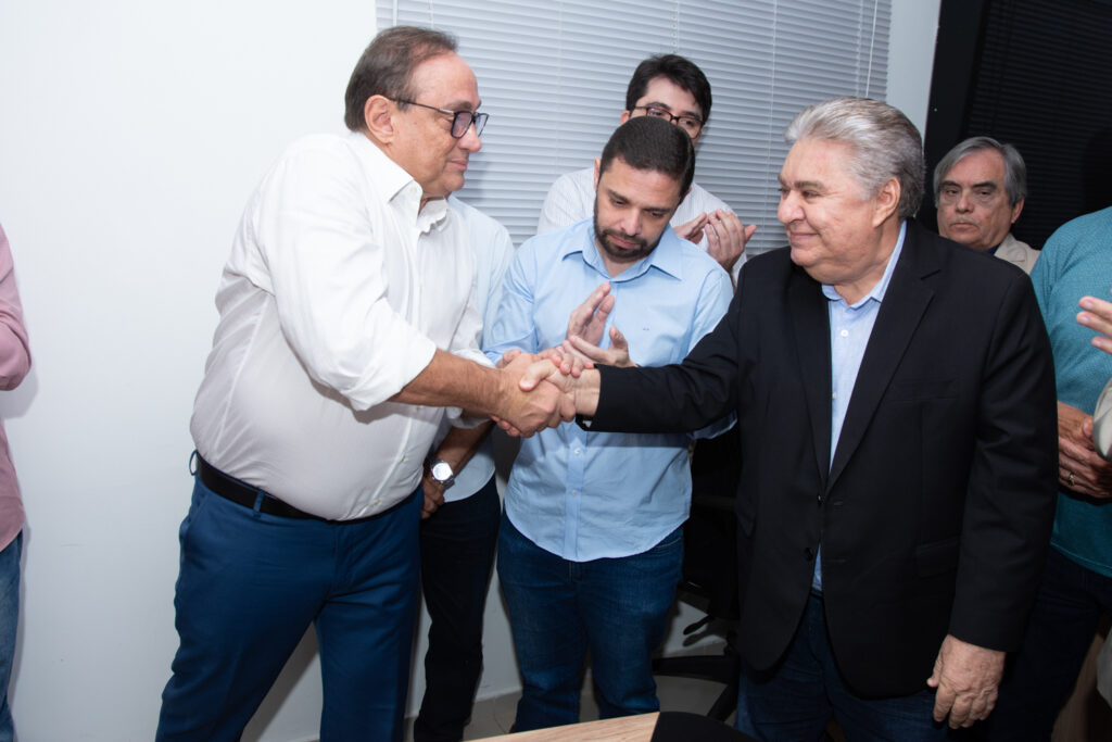 Tin Gomes E Júlio Cesar