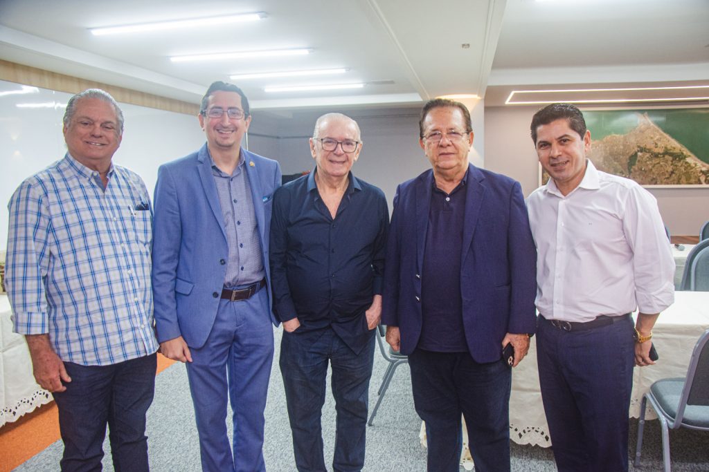 Victor Frota, Roberto Victor, Seridiao Montenegro, Jose Valdo Peixe E Pompeu Vasconcelos