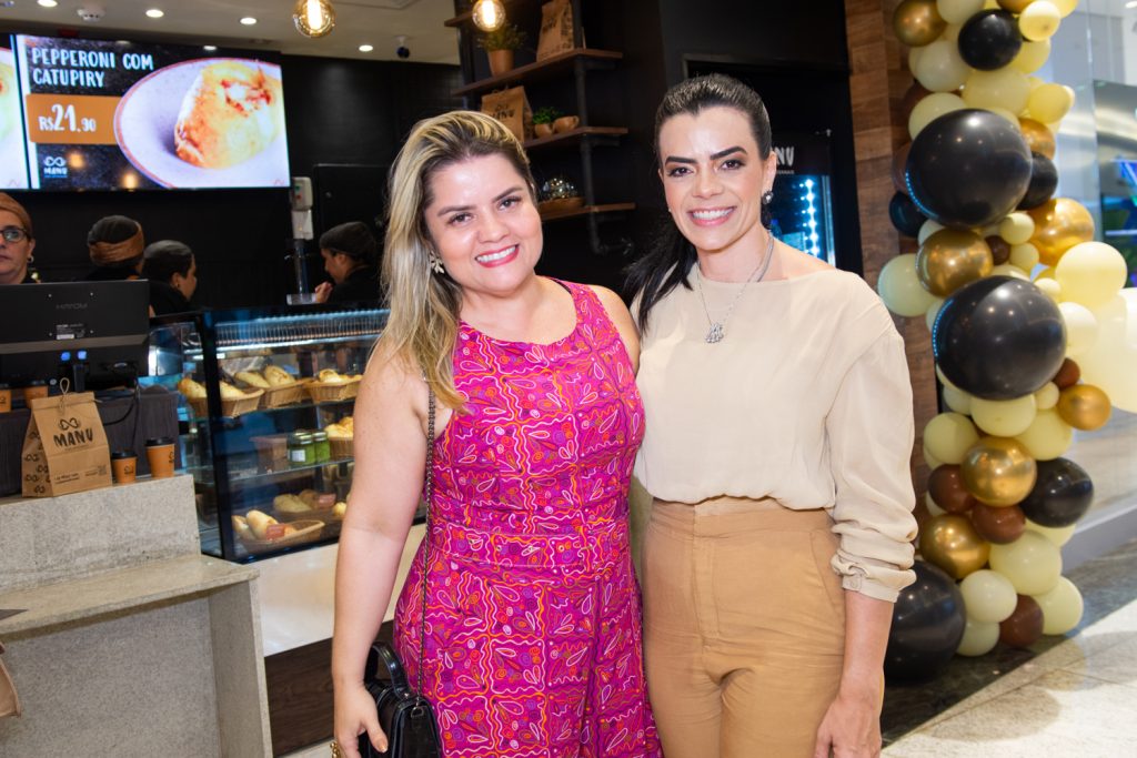 Viviane Freire E Manu Acário