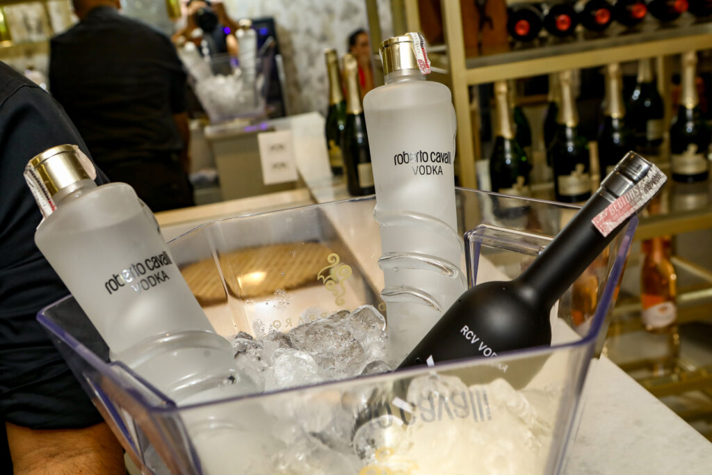 
				Vodka Roberto Cavalli 
				