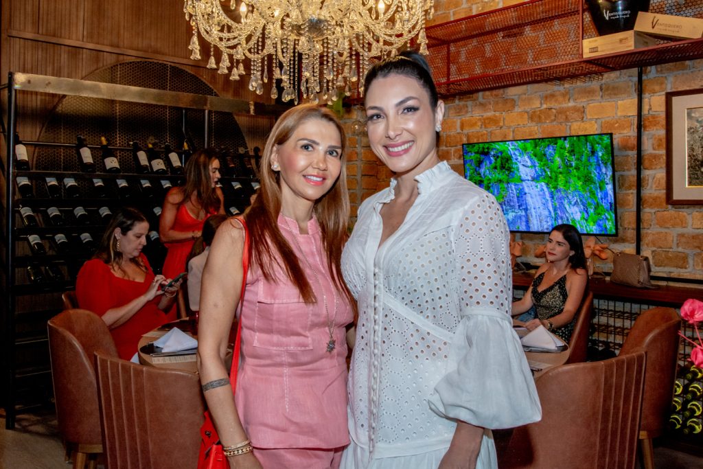 Wayne Moreira E Danielle Linheiro