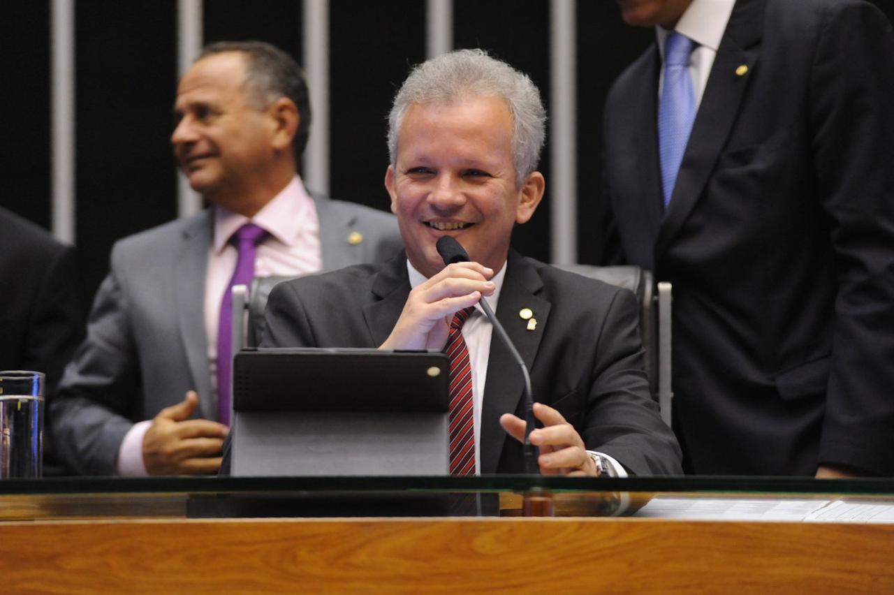 André Figueiredo recebe nesta quinta Medalha Boticário Ferreira, na CMFor