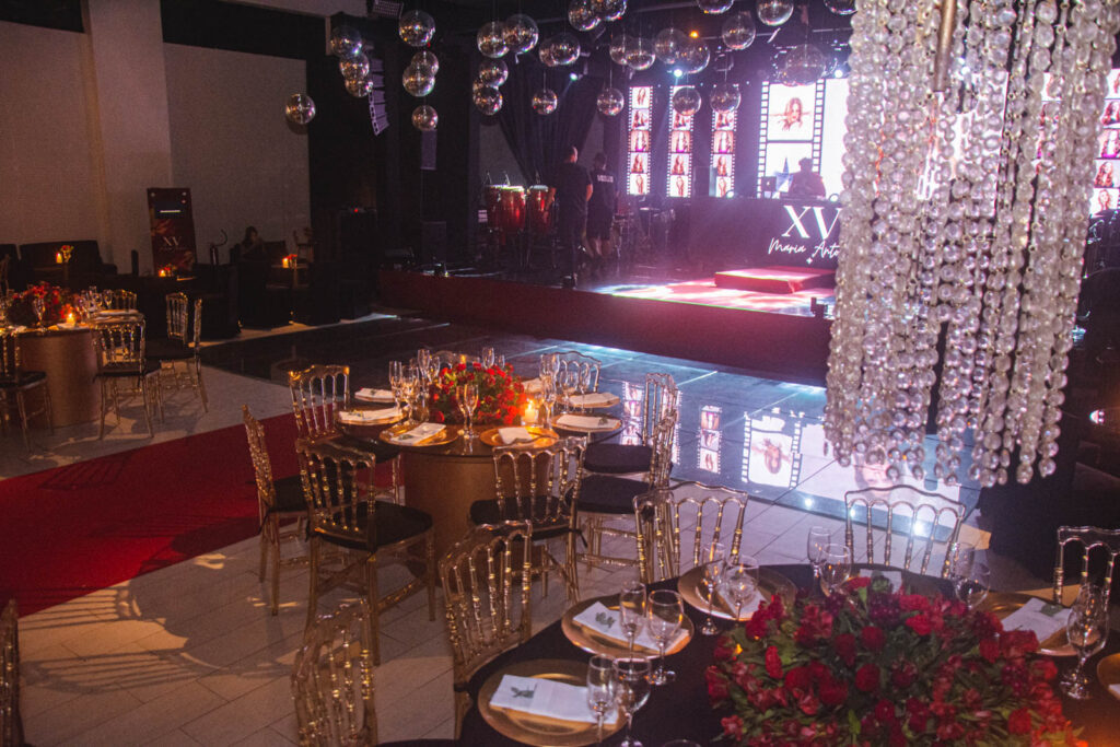 15 Anos De Maria Antonia Porto (2)