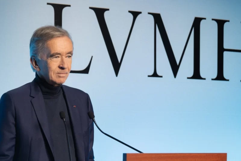 Mudança em holding de Bernard Arnault amplia debate sobre sucessão na LVMH