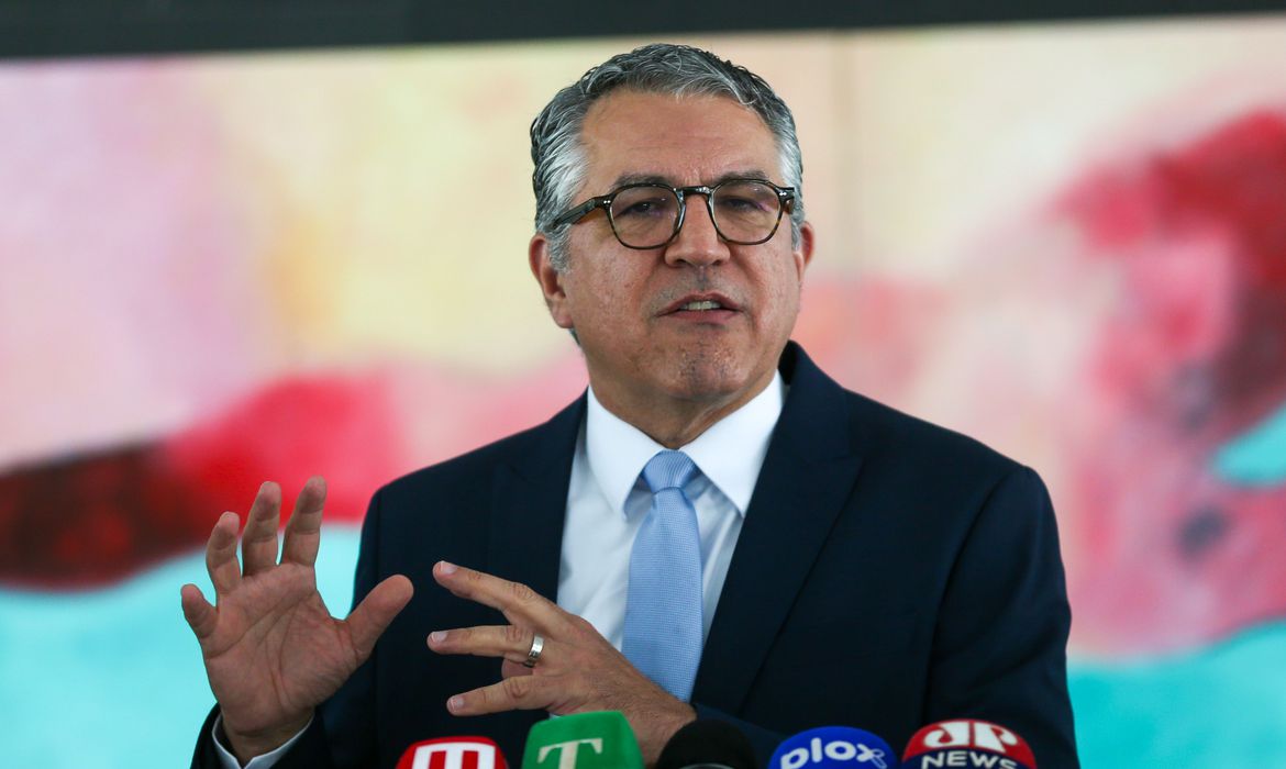 Padilha diz que governo Lula quer melhorar articulação com Congresso Padilha diz que governo Lula quer melhorar articulação com Congresso