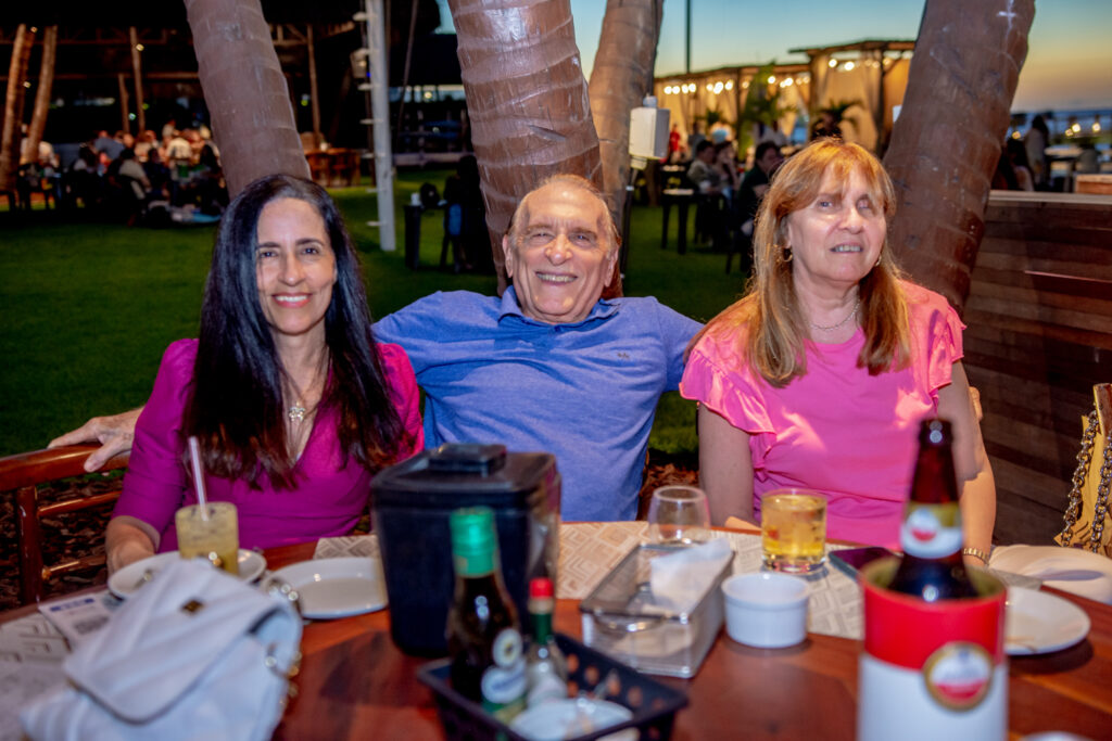 Adriane, Luis Carlos E Ileana Paula Pessoa