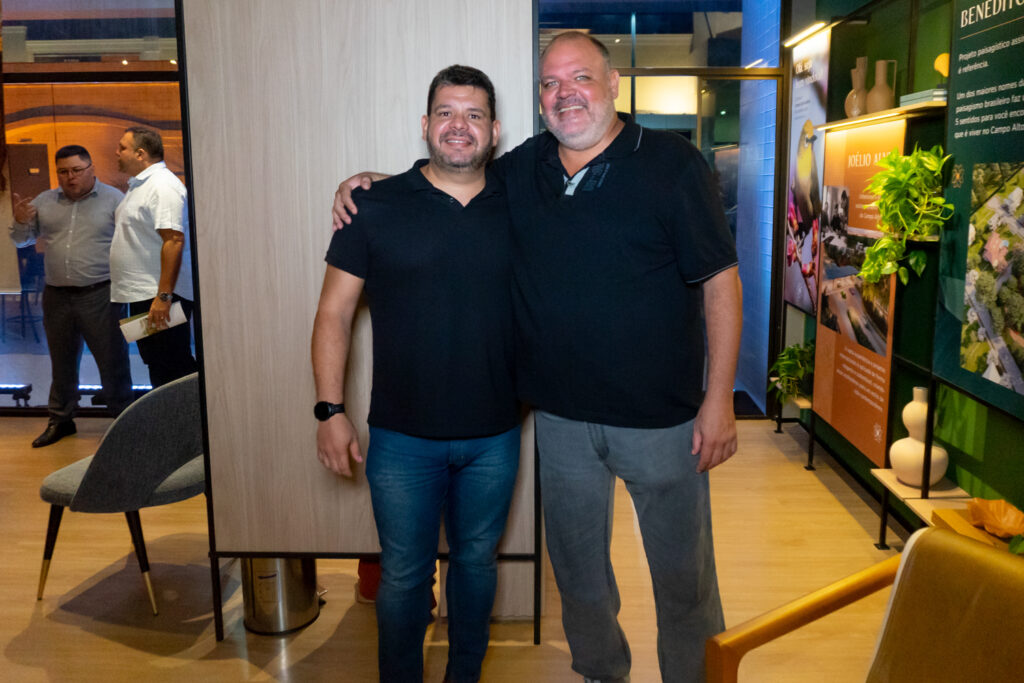 Adriano Alves E Ricardo Alexandre