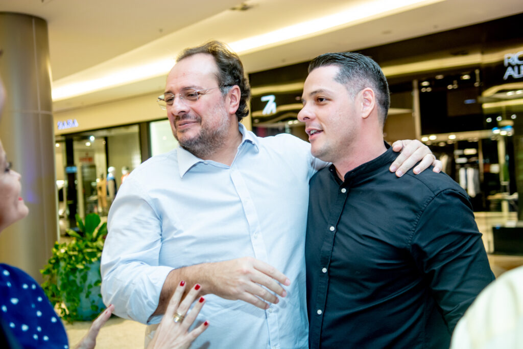 Adriano Nogueira E Saulo Parente