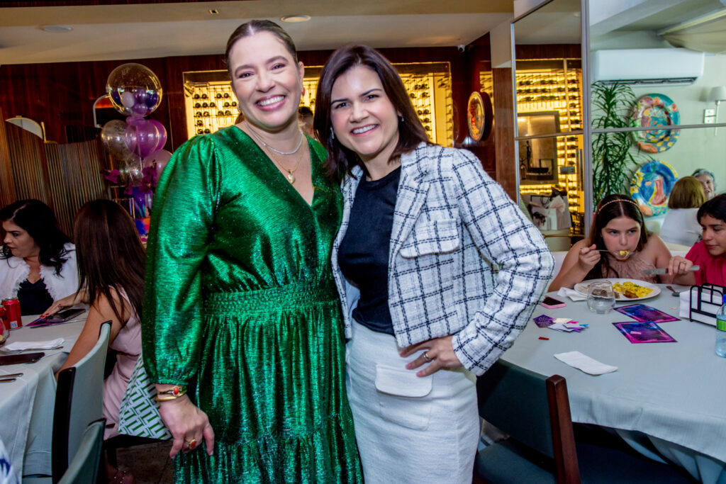 Ana Claúdia Aguiar E Ticiana Brígido