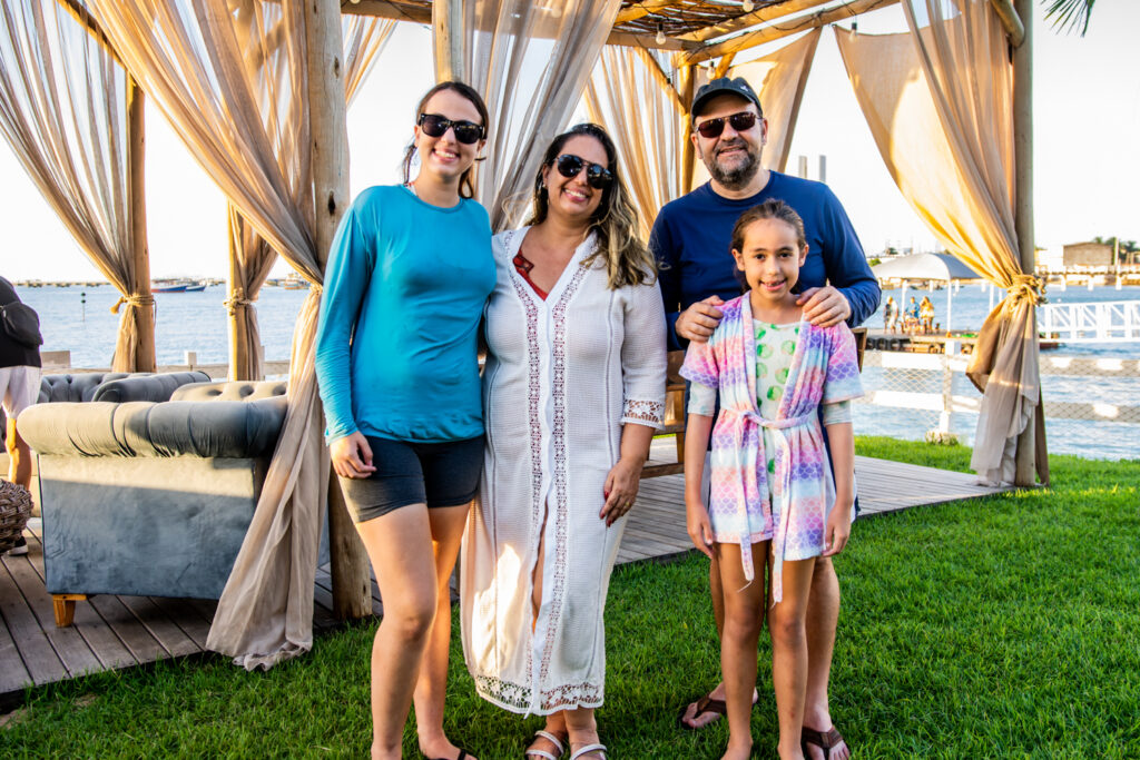 Anna Clara, Milena, Adriano E Anna Carolina Perdigão