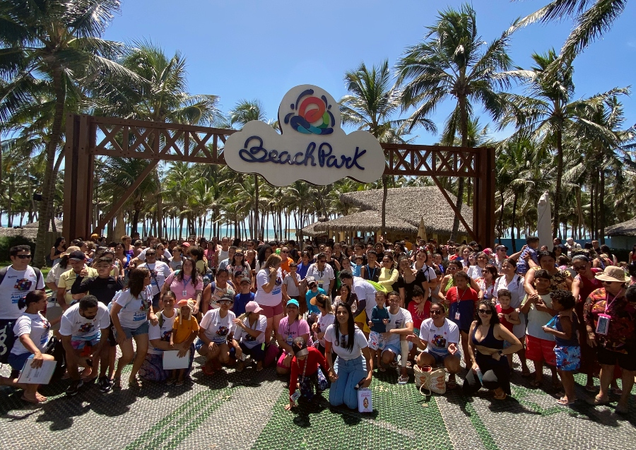 Beach Park recebe 600 crianças, jovens e seus acompanhantes para conscientizar sobre o transtorno do espectro autista
