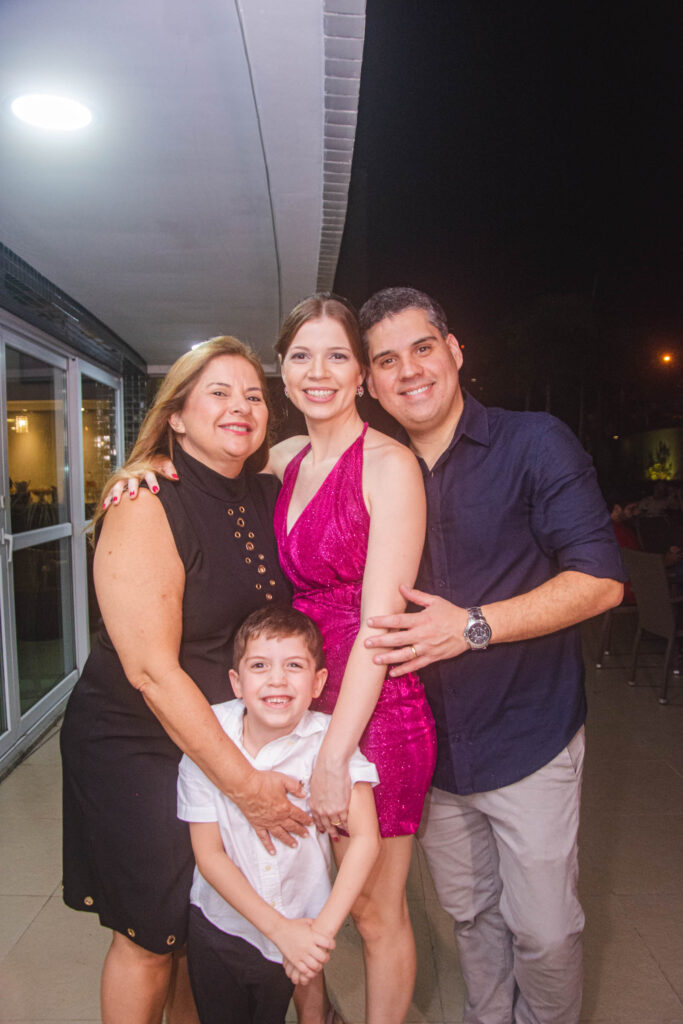 Beth Pinto, Daniel Alves, Rebecca Alves E Paulo Alves Filho