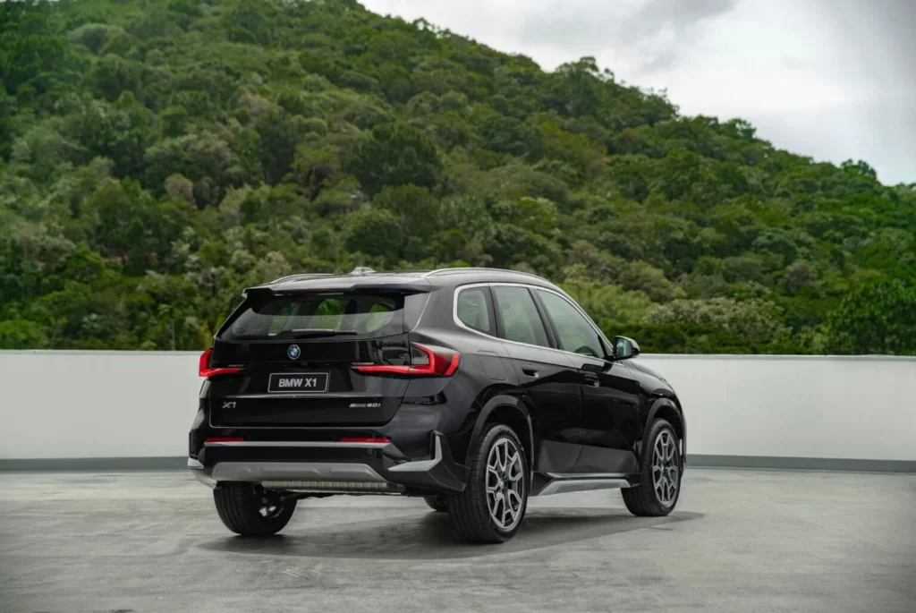 Bmw X1 Sdrive20i Xline Preto Traseira Prado 1536x1027