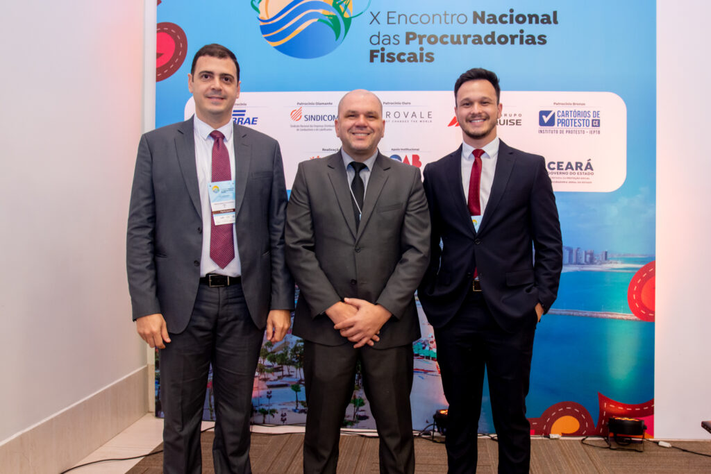 Carlos Adriano Figueiredo, Hélio Carreira E Mateus Bittencourt