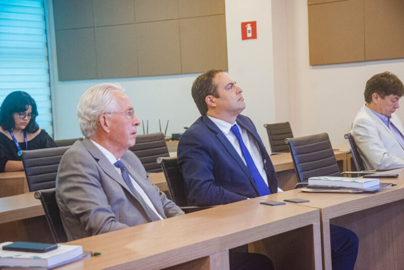 Observatório da Industria - Ricardo Cavalcante recebe novo Presidente do BNB, Paulo Câmara, na FIEC