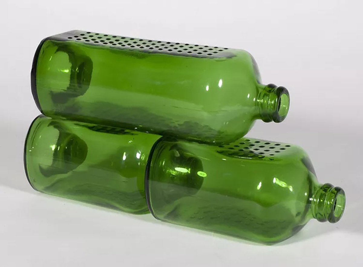 A Heineken produziu suas garrafas  em formato de paralelepípedo para servirem de tijolos ecológicos