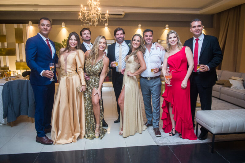 Chuva de arroz - Alegria e emoção dão a tônica do casamento de Lillyan Di Carlly e Dennis Bodstein