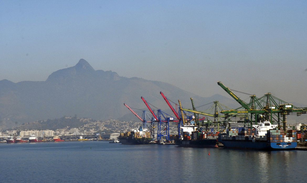 Governo amplia acesso de exportadoras a financiamentos do Proex Governo amplia acesso de exportadoras a financiamentos do Proex