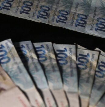 Brasileiros sacaram em janeiro R$ 403,29 milhões esquecidos em bancos