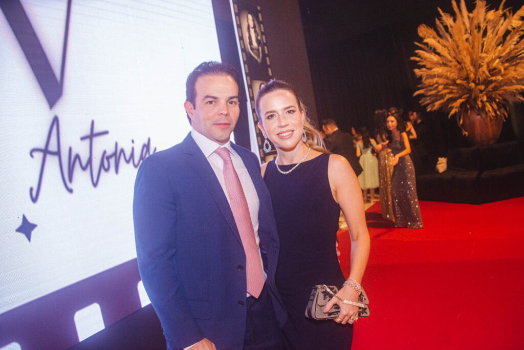 Drauzio E Isabela Barros Leal