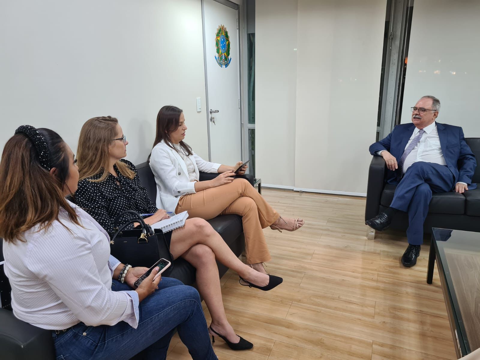 Lia de Freitas reúne com gestores federais para apresentar Programa Ceará Sem Fome