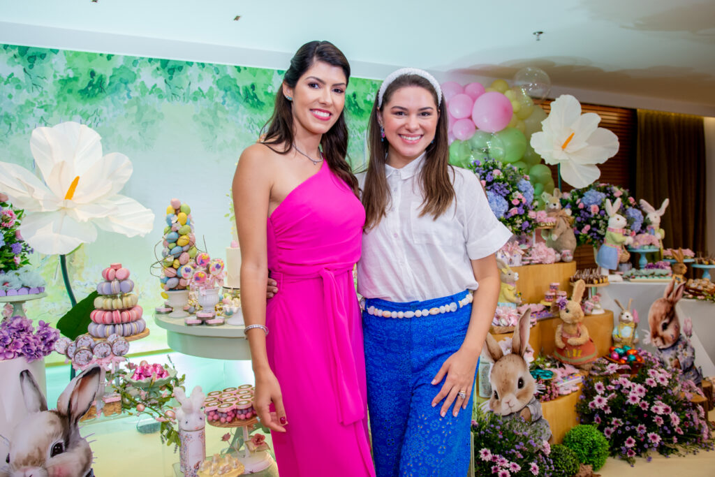 
				Flávia Laprovitera e Ticiana Lima 
				
