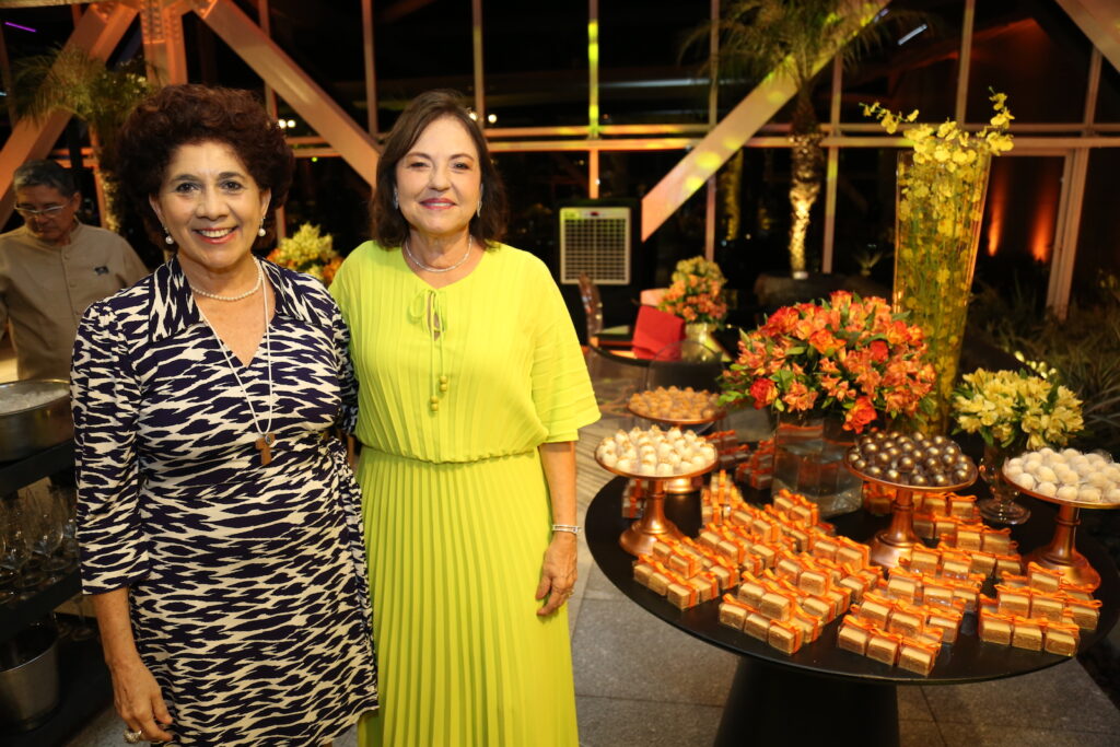 
				Glória Parente e Ana Maria Studart 
				