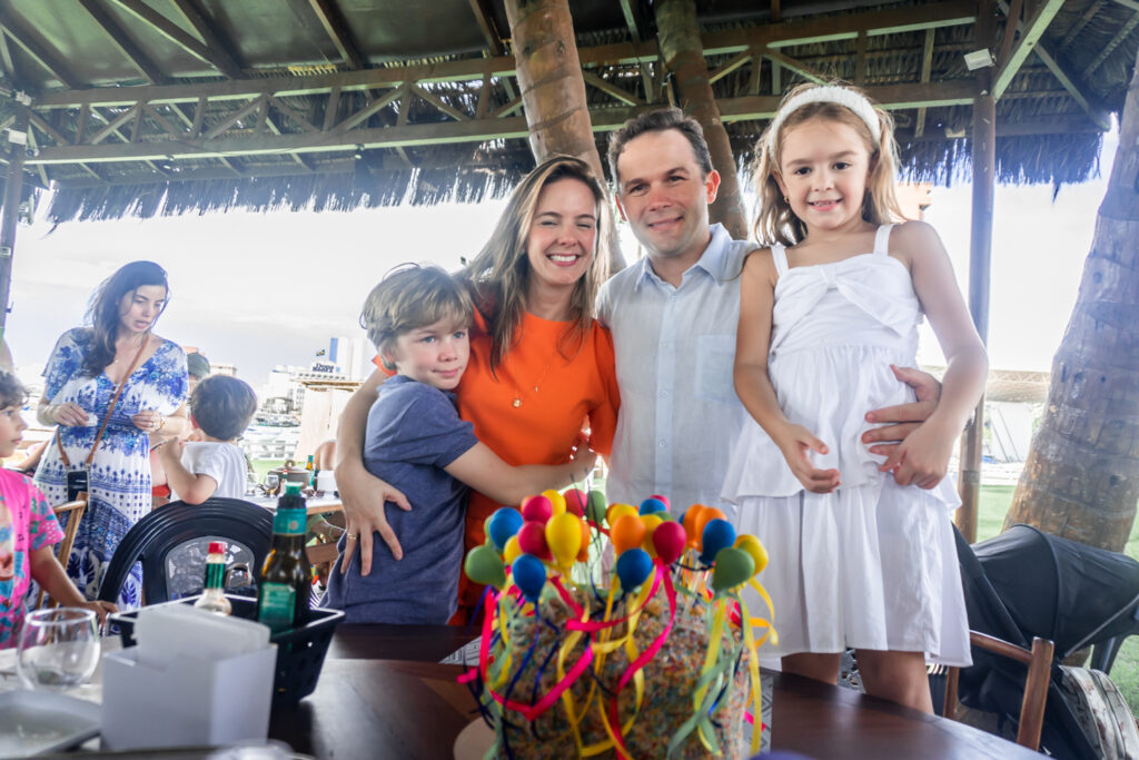 Guilherme De Albuquerque, Naiara Laurentius De Albuquerque, Fábio E Lina Albuquerque (1)