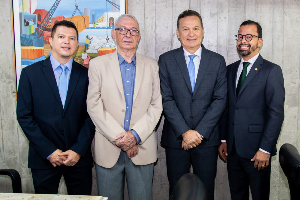 
				Klênio Lima, Sebastião de Abreu, Carlos Pimentel e Carlos Silva 
				