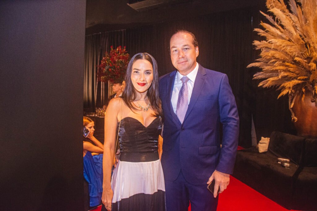 Lara Romcy E Joaquim Araujo