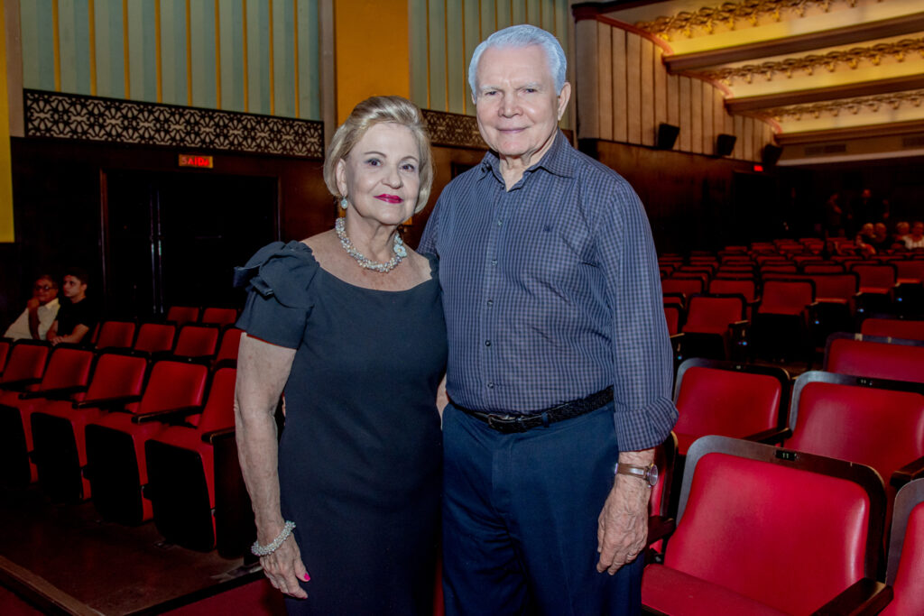 Letícia E Eugênio Pequeno