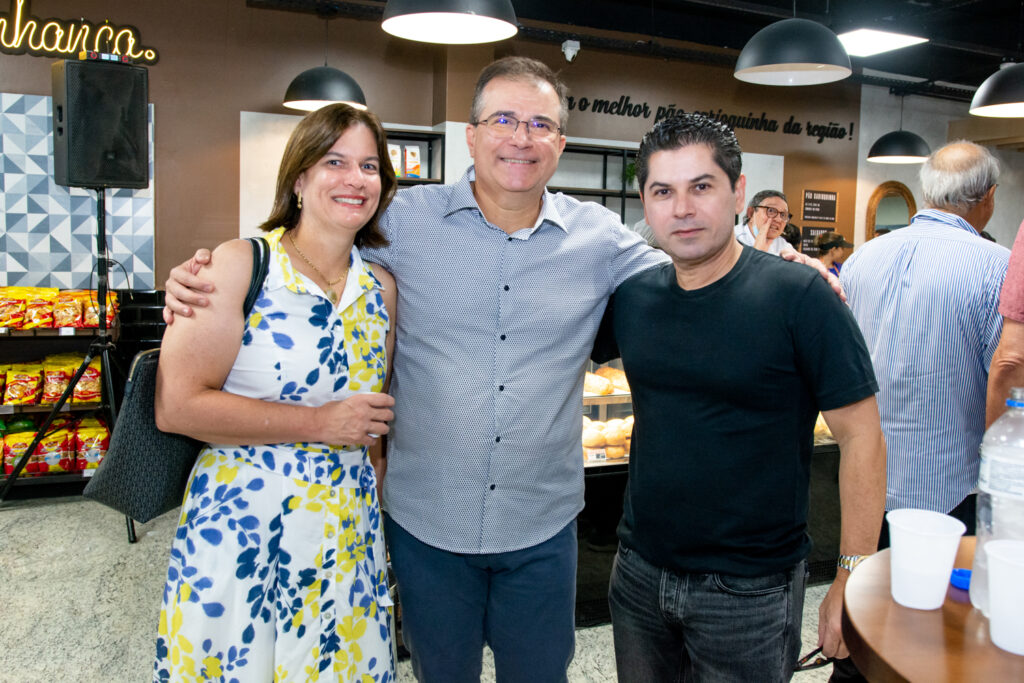 Luciana E Ricardo Bezerra, Pompeu Vasconcelos
