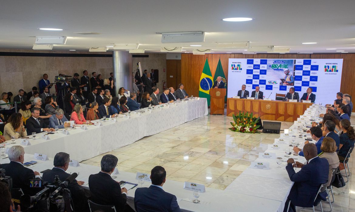 Lula Reunião 100 Dias De Governo Agência Brasil