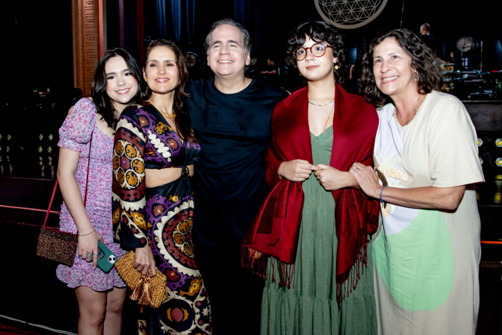Maria, Manoela, Ricardo, Sara Bacelar E Liege Xavier