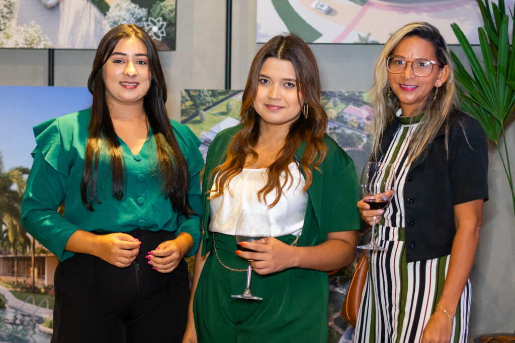 Mariana Adria, Joyce Chevalier E Jorgina Gomes