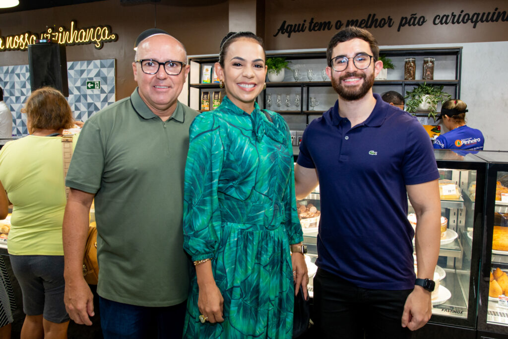 Milton Carneiro, Jardenia Siqueira E Paulo Vitor Carneiro