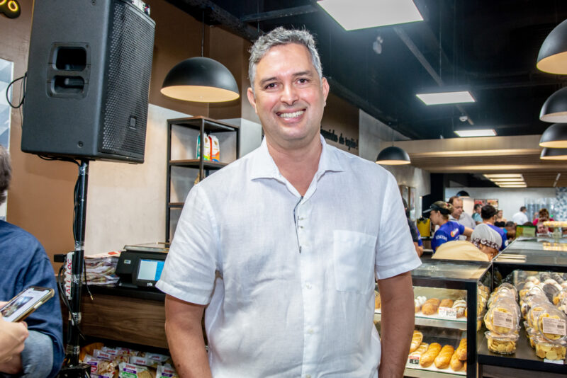 20ª Unidade - Supermercado Pinheiro inaugura loja conceito no Eco Beach Mall do Porto das Dunas