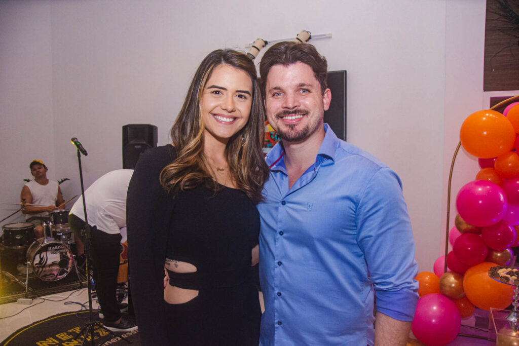 Paula Andrade E Cesar Peixoto